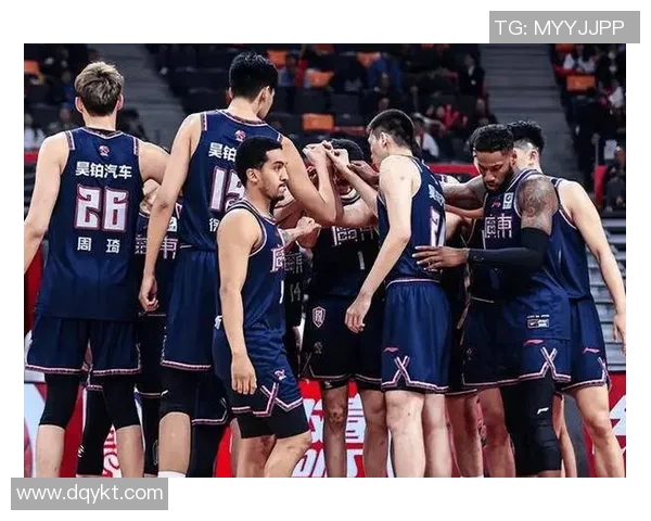 CBA1201广东队对阵山东队精彩对决回顾与分析