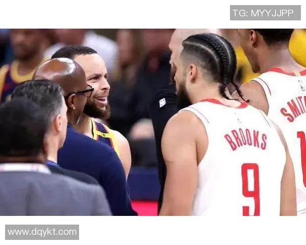 火箭与勇士季后赛第五场激战回顾与精彩瞬间分析